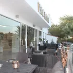 Vallian Village فندق