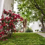 Vallian Village 3*