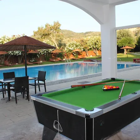 Hotel Vallian Village 3*
