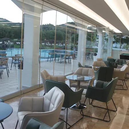 Hotel Vallian Village Paradeísion