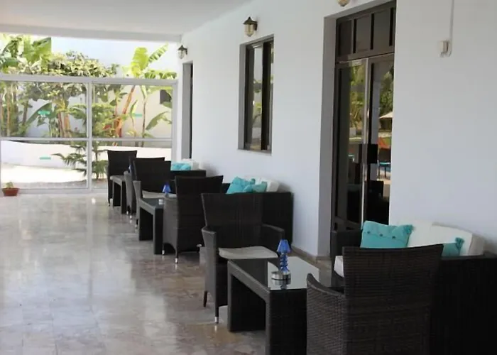 Otel Vallian Village