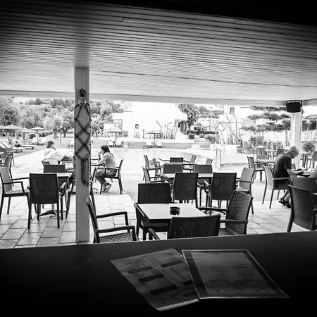 Vallian Village Paradeísion