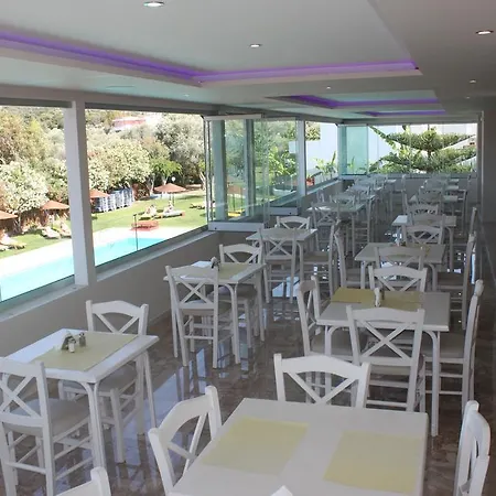 Otel Vallian Village 3*