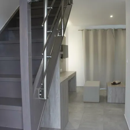 Hotel Vallian Village Paradeísion