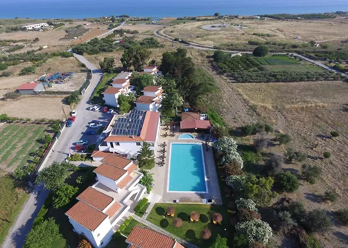 Vallian Village 3* Парадейси