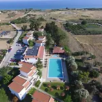 Vallian Village 3* Paradeísion