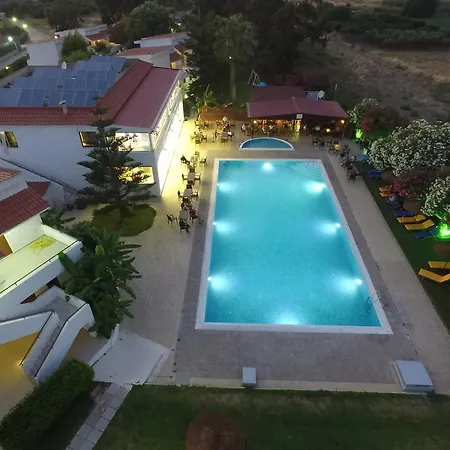 Vallian Village Hotel