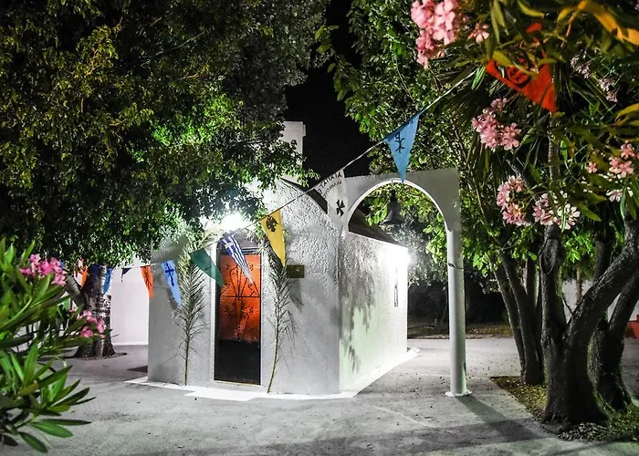 Hotel Vallian Village