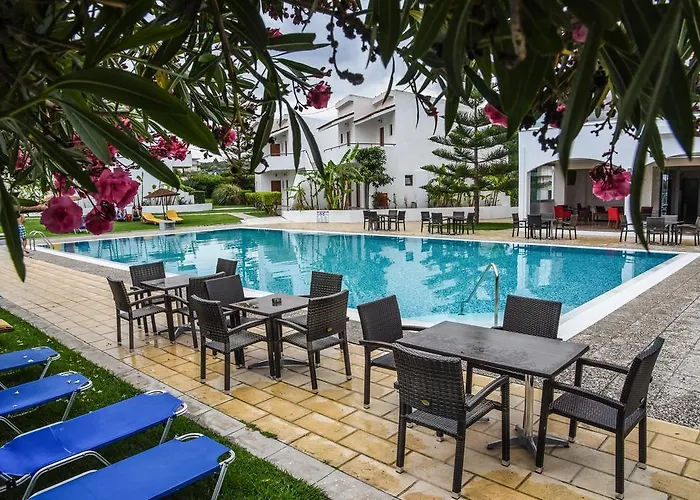 Vallian Village Hotel