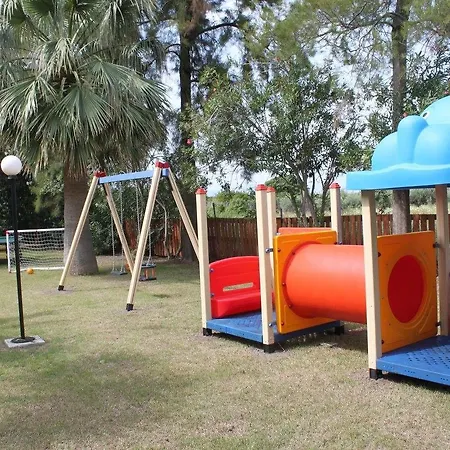 Vallian Village Paradeísion